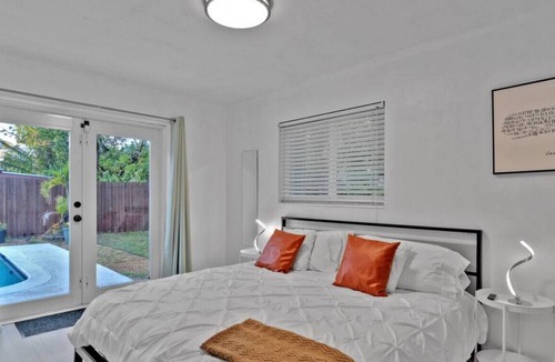Boulevard Heights House | Excellent Family Vacation Home with Private Pool