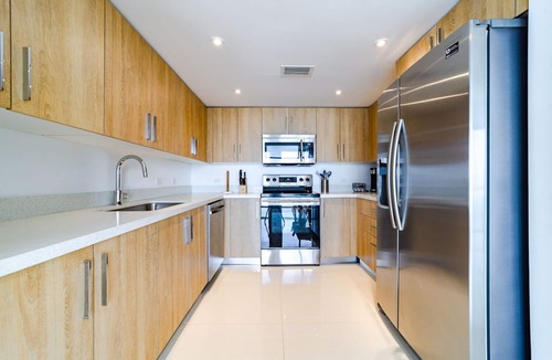 Bay Harbor Islands House | Exclusive 2BR, 2.5BA Apartment | Bay Harbor Islands Family-Friendly Stay