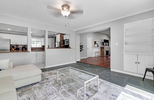 El Portal House | Exclusive 5BR/2BA Florida Retreat – Spacious & Stylish!