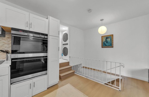 Weehawken House | Exclusive 6Bed5Bath Penthouse NYC Skyline view Parking Sun Room Balcony