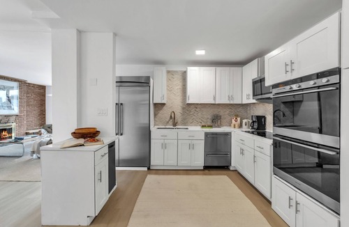 Weehawken House | Exclusive 6Bed5Bath Penthouse NYC Skyline view Parking Sun Room Balcony