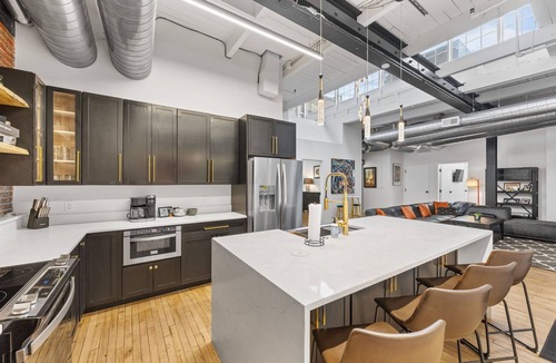Downtown Cleveland Condo | Exclusive Luxury Penthouse - Heart of Downtown Cleveland - Rare Find