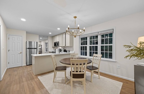 North Chesterfield House | Executive 4BR Home l Monthly Stay Near Richmond l Garage & Office