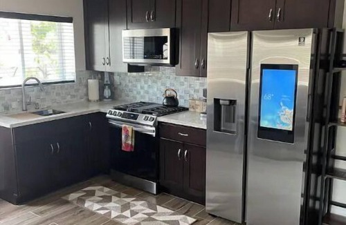 East San Gabriel Apartment | Experience LA vibes near L.A. + Pool and Spa