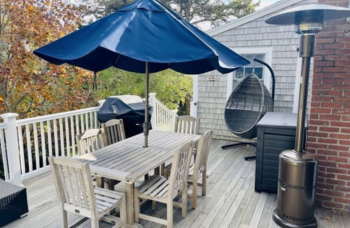 West Chatham House | Experience the charm of a beautiful seaside cottage just steps from Ridgevale Beach!
