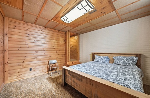 Homerville Cabin | Experience the quiet beauty of the Amish countryside at Sprinkle Bottom Lodge.