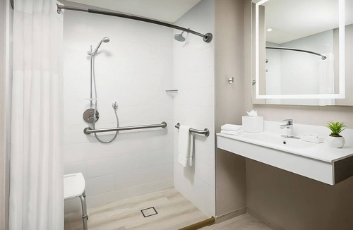 Bay Harbor Islands Hotel | Explore Bay Harbor! Close to Sunny Isles Beach & Pool! Pool, Parking On-Site!