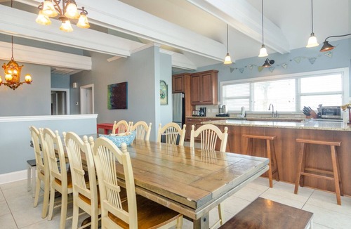 South End House | Exquisite 4000 sq ft Oceanfront Home