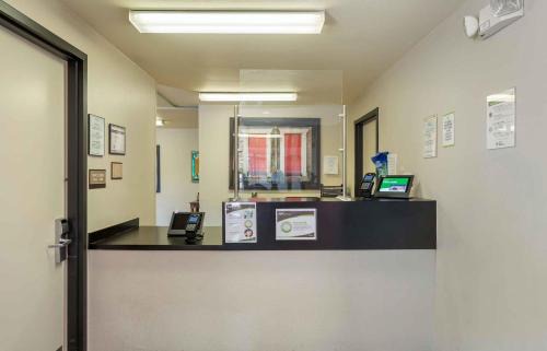 Middleburg Heights Hotel | Extended Stay America Suites - Cleveland - Middleburg Heights