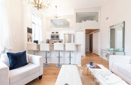Weehawken Condo | Extravaganza Condo 10mins from NYC - PARKING - Indoor Pool - Fitness Center