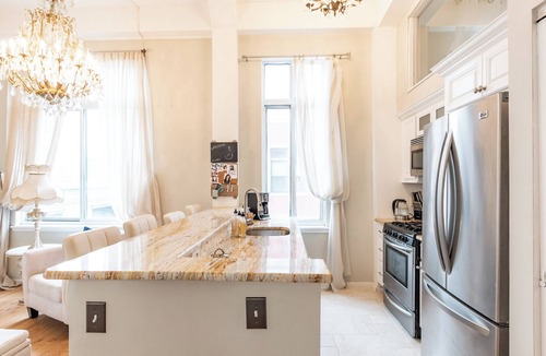 Weehawken Condo | Extravaganza Condo 10mins from NYC - PARKING - Indoor Pool - Fitness Center