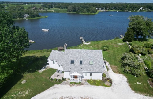 Westport House | Fabulous 4-bedroom Waterfront House with Private Dock in charming Westport