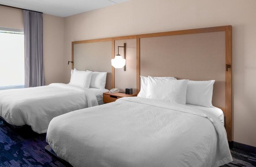 Somerset Hotel | Fairfield by Marriott Inn & Suites Somerset