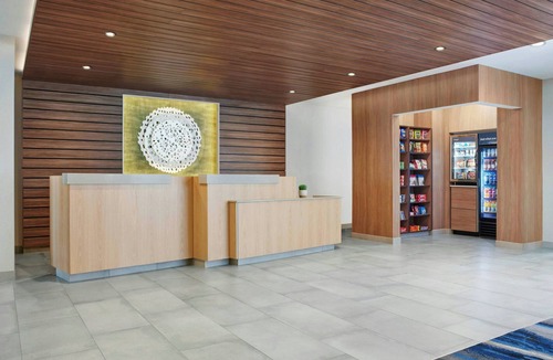 Stoughton Hotel | Fairfield by Marriott Inn & Suites Stoughton