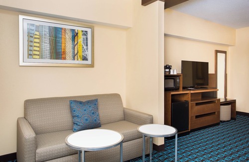 Middleborough Hotel | Fairfield by Marriott Inn & Suites Raynham Middleborough/Plymouth