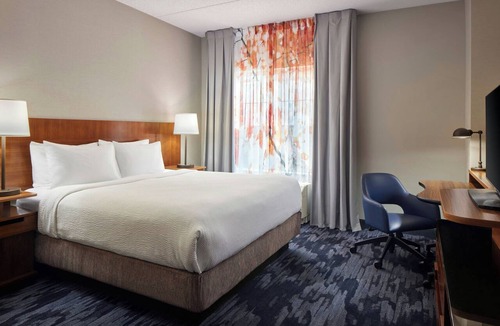 Aquia Harbour Hotel | Fairfield Inn & Suites by Marriott Quantico Stafford