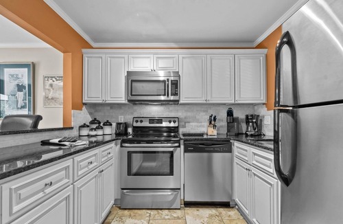 Pinehurst Condo | Fairway-Front Condo-Golf Course Views ·Walk to Pinehurst Resort & Village Dining
