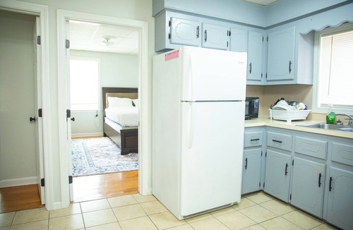 Fall River Apartment | Fall River Stay Cozy 4BR sleeps 8 + Free Parking + WiFi
