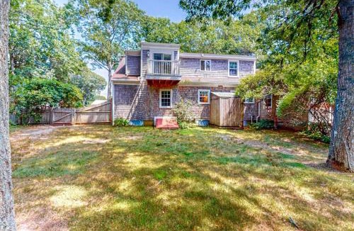 Falmouth Heights House | Falmouth Beachtown Getaway