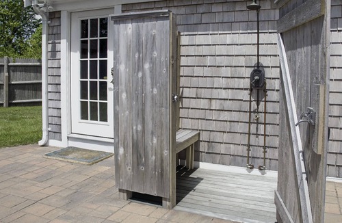 Falmouth Heights Cottage | Falmouth Heights Cottage welcomes Disabled~EVs~Pets … Walk to Beach~Harbor~Town