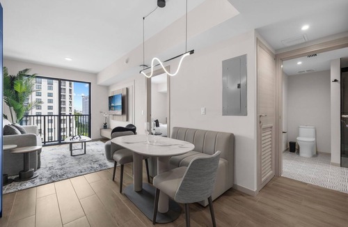 Industrial Section Hotel | Family 2-bedroom suites with Lanai in New Coral Gables Hotel