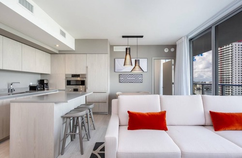 Hollywood South Central Beach Condo | Family 3 bedroom Hyde Beach House Miami 22th floor