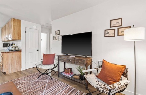 Columbia Falls Apartment | Family Basecamp near Glacier w/Pickleball Court