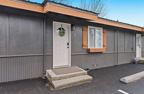 Columbia Falls Apartment | Family Basecamp near Glacier w/Pickleball Court