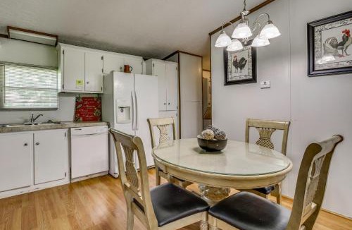 Burnsville House | Family-Friendly Burnsville Home w/Yard