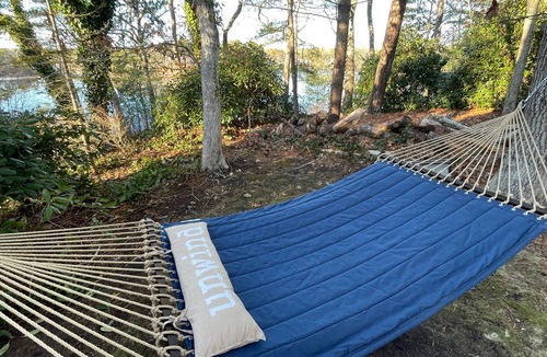 East Harwich Cabin | Family friendly cabin in Harwich, water peek & walk to private beach