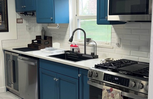 Groveton House | Family friendly Home, 3BR, Old Town, Nat. Harbor & DC. Nice neighborhood
