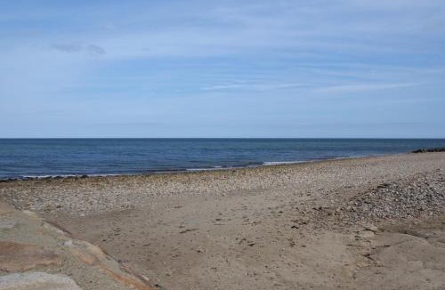 Sagamore Beach House | Family-Friendly Sagamore Beach Cottage Escape
