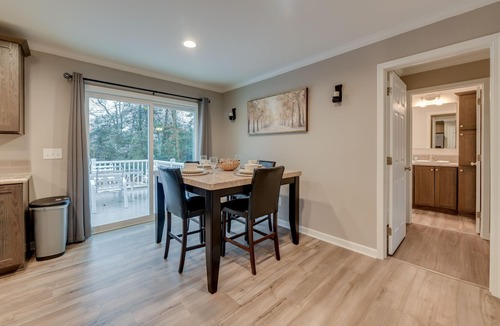 Colonial Beach House | Family-Friendly Home w/Deck Near Colonial Beach!