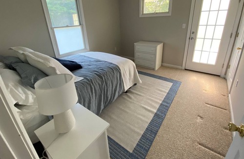 Country Club Estates House | Family friendly, east of route 1, and walkable to town & beach