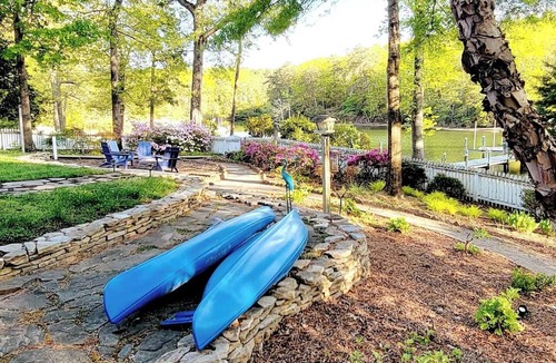 Wicomico Church Cottage | Family-Friendly Waterfront Home Pool Dock Kayaks Row Boat Games Chesapeake Bay