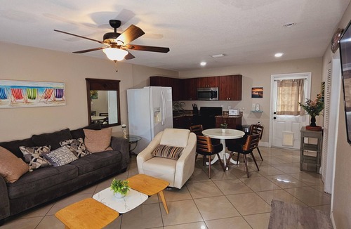 Central Oakland Park Villa | Family & Friends Beach Getaway, Pool, Patio & Minutes to the Beach