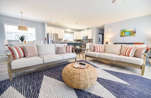 Long Neck House | Family fun-large home, beach, marina, pools