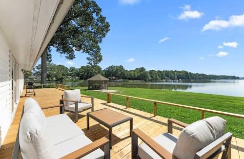 Lottsburg House | Family Getaway Waterfront 8 Serene Acres New Build plus Gazebo