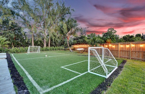 Plantation House | Family home w/pool & mini-soccer field