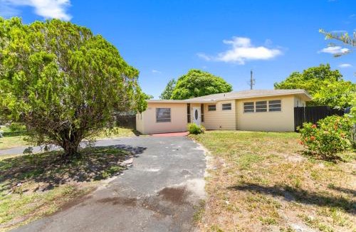 Miami Gardens House | Family Oasis Near Hard Rock Stadium & Beaches