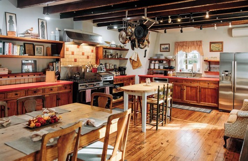 Centreville House | Family Retreat at Lansdowne Manor