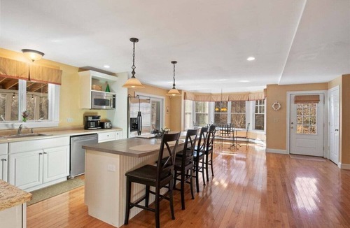 East Orleans House | Family Tides home, perfect for up to 10 guests.