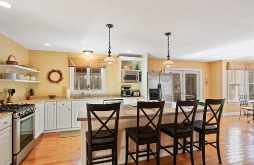 East Orleans House | Family Tides home, perfect for up to 10 guests.