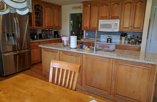 Boyd Tavern House | Farmhouse On 14 Acres. Close to Monticello & Ash Lawn Highland