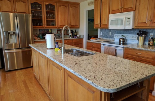 Boyd Tavern House | Farmhouse On 14 Acres. Close to Monticello & Ash Lawn Highland