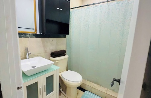 Opa-Locka House | FIFA Stay 2BR Home 11 Min to Hard Rock Stadium.