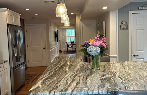 Dedham House | FIFA World CUP Updated historic home located near Gillette Stadium.