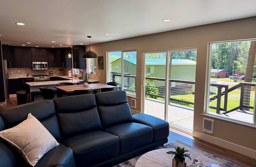 Finley Point House | Finley Point Escape on Flathead Lake Near GNP