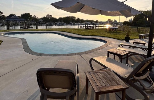 Tilghman House | Fish from the dock, swim in the pool, book now.