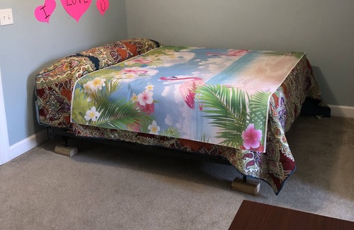 Gloucester Point House | Flamingo Hospitality Room 2 and Hot Tub